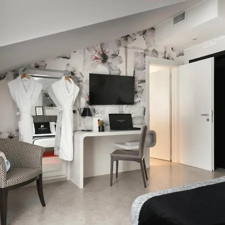 Luxury Bari